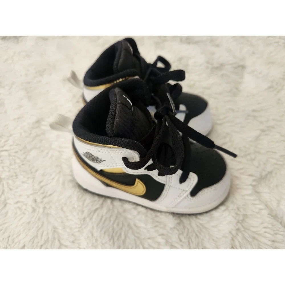 Nike Air Jordan 1 Retro Mid White Gold Black 640735-190 Infant Size 4c